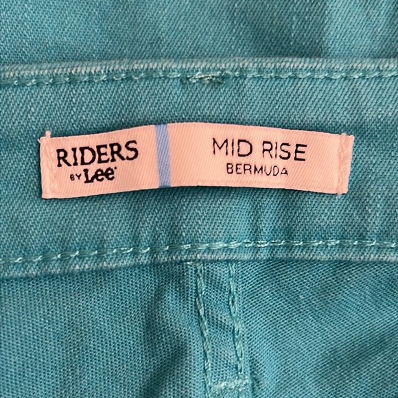 Lee ladies Bermuda shorts - Picture 3 of 4